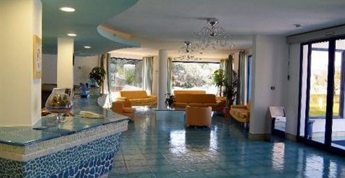 Hotel Club Cala Longa Montauro Экстерьер фото